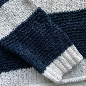 American Eagle Knitted Sweater